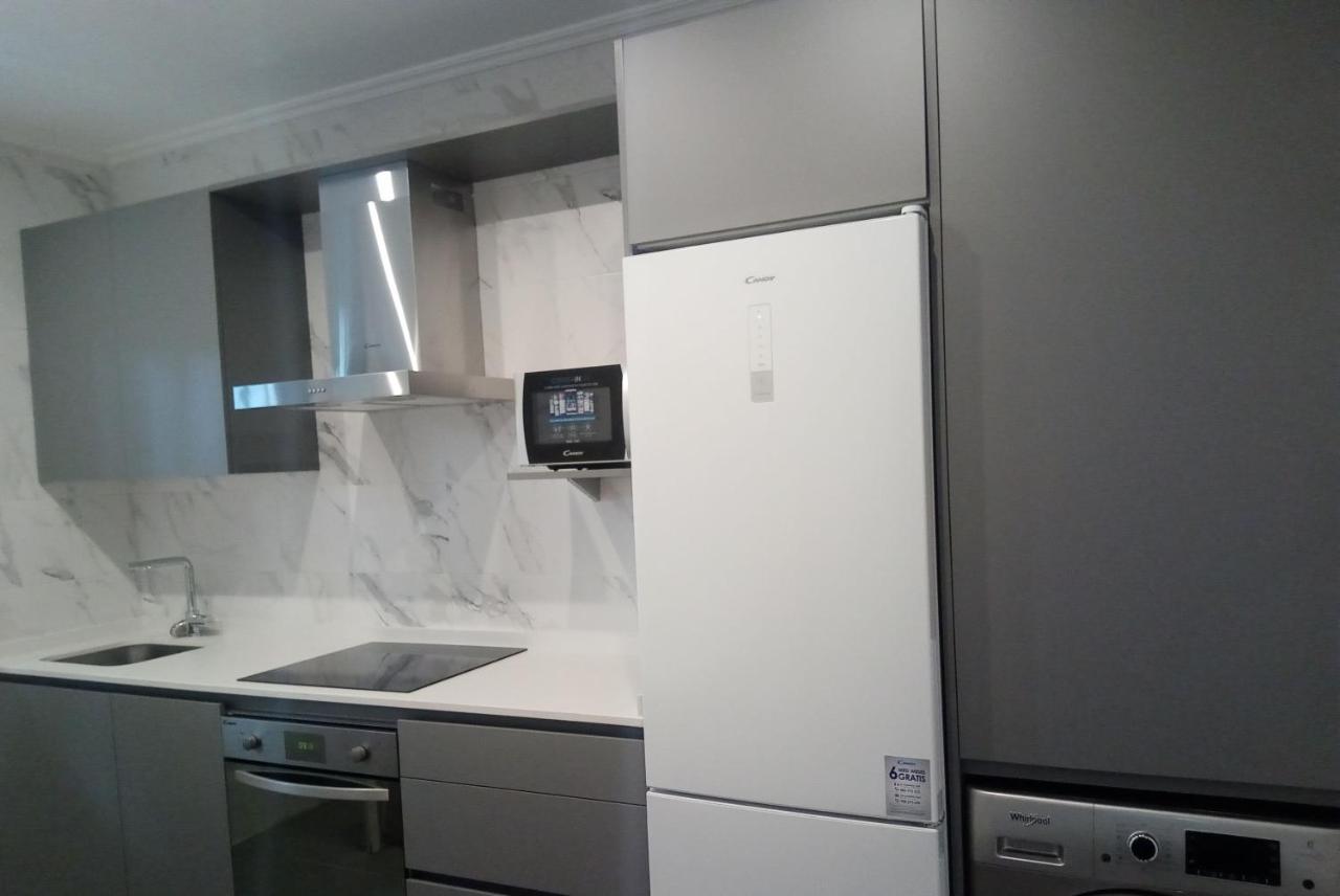 Coqueto Apartamento Frente Al Guggenheim Бильбао Экстерьер фото